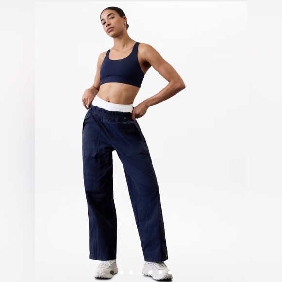 ATHLETA TREKKIE HIGH RISE PARACHUTE PANT Navy Blue Sz 4p - Picture 1 of 15